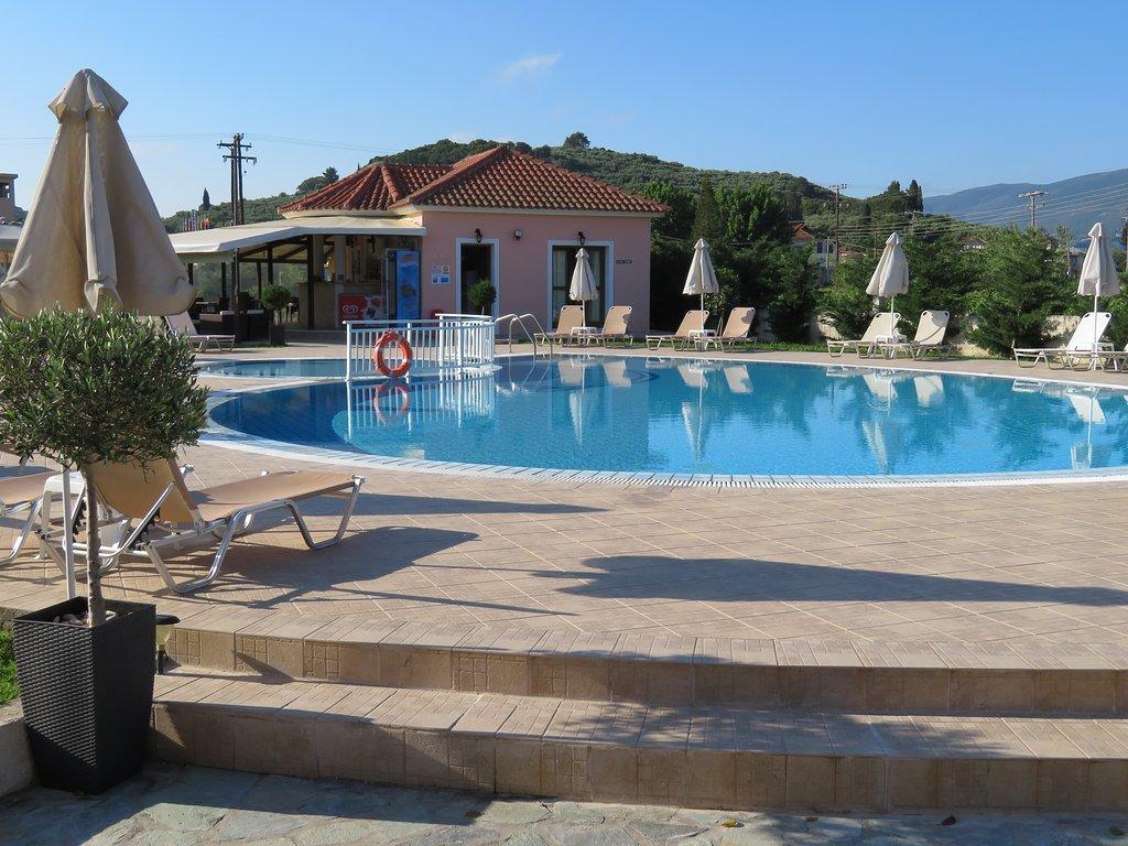 Eleni'S Garden & Castello Suites Alykanas  Eksteriør billede