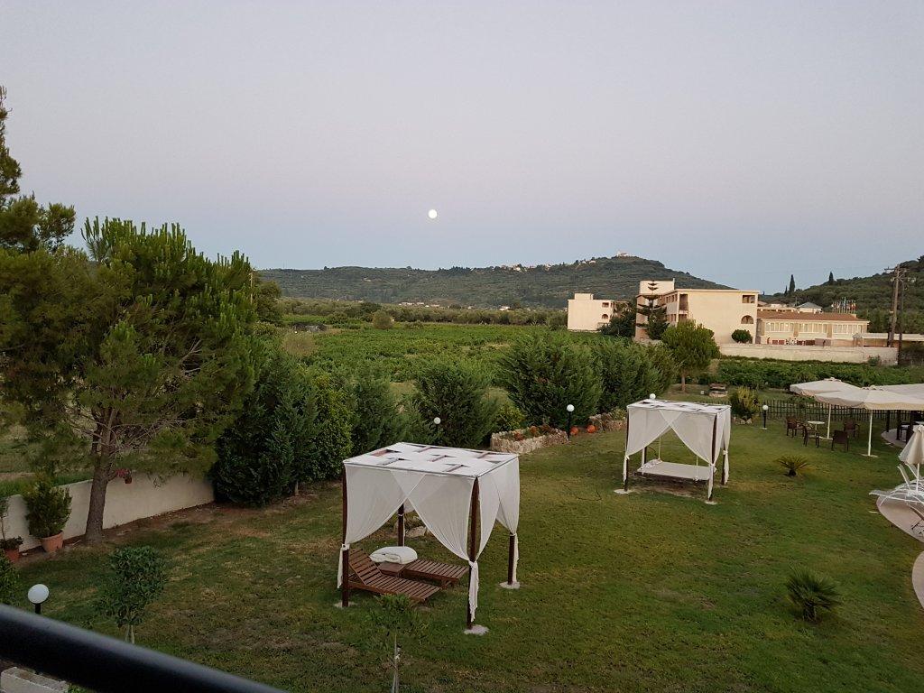 Eleni'S Garden & Castello Suites Alykanas  Eksteriør billede