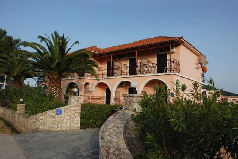 Eleni'S Garden & Castello Suites Alykanas  Eksteriør billede